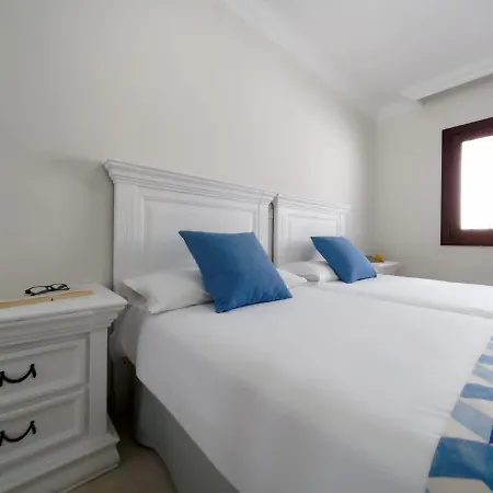 With Direct Access In Playa Puerto Del Carmen * Puerto del Carmen (Lanzarote)
