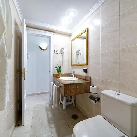 With Direct Access In Playa Puerto Del Carmen Apartment