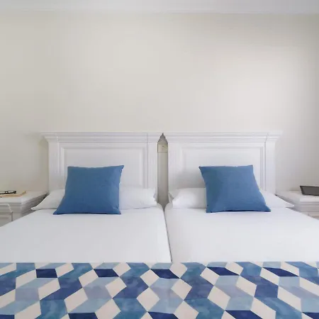 With Direct Access In Playa Puerto Del Carmen Апартаменти